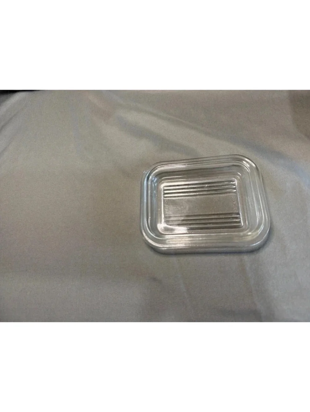 Vintage Pyrex Amish Butterprint Refrigerator Dish 501 w/Lid, - 1950's